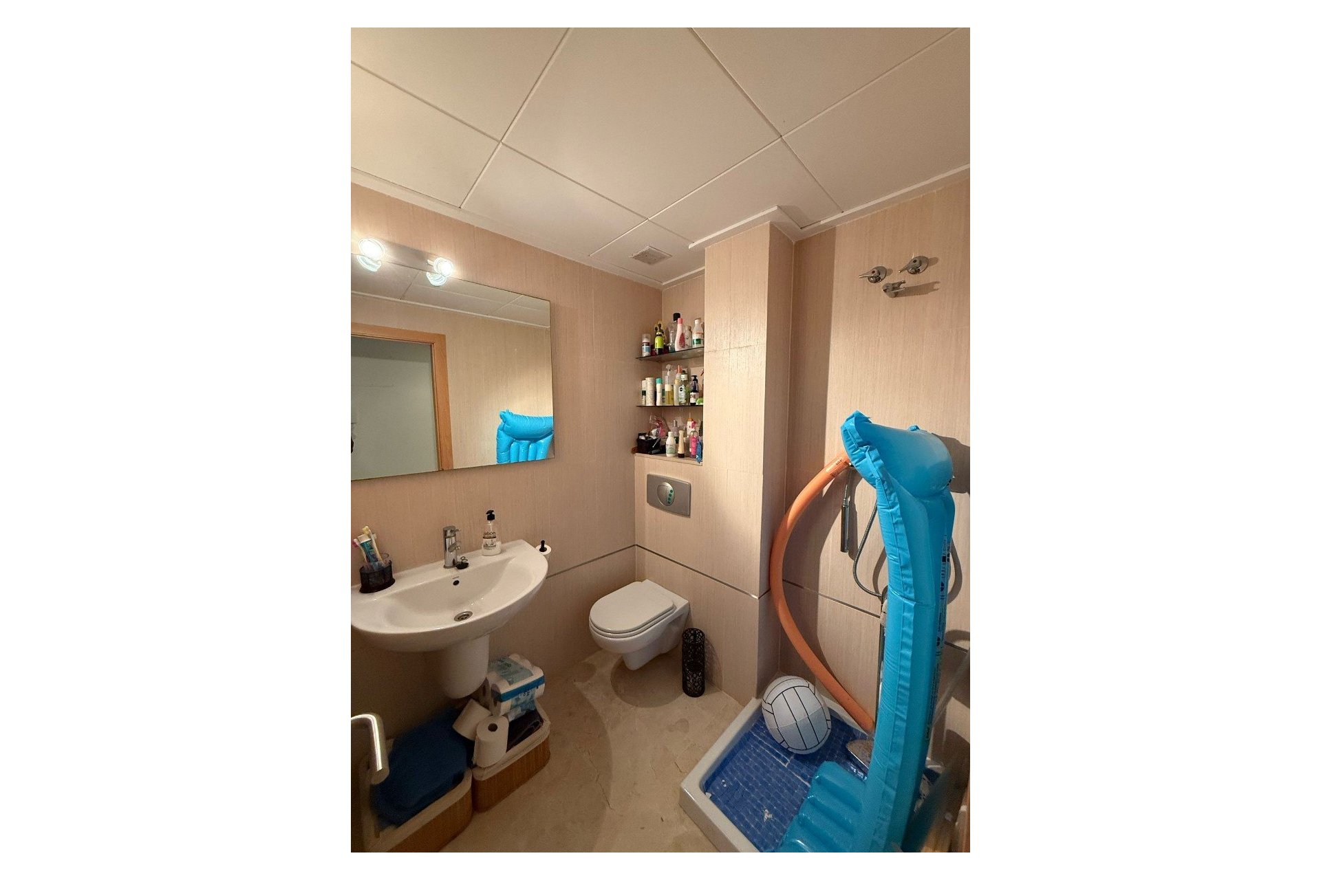 Segunda mano - Apartamento / piso -
Pego