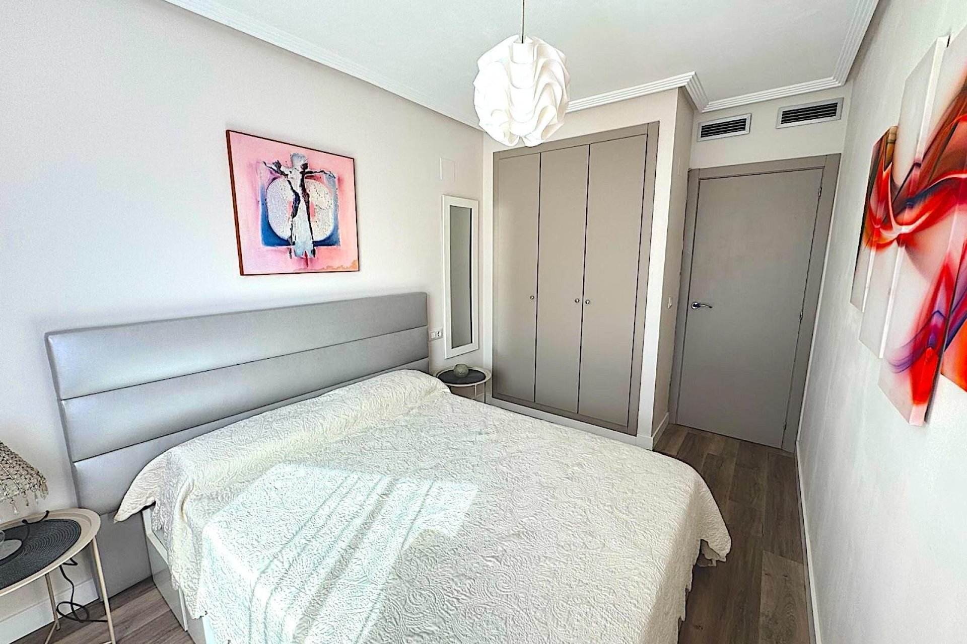 Segunda mano - Apartamento / piso -
Vergel