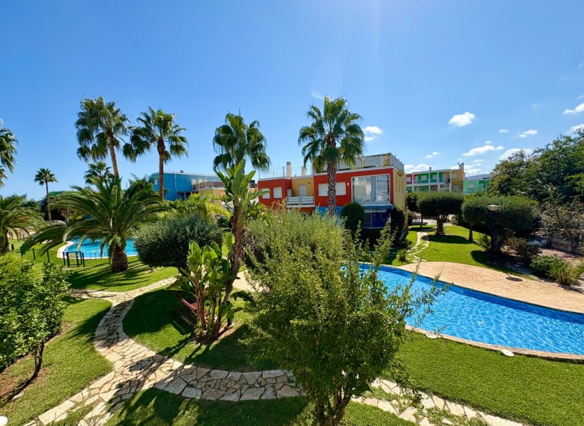 Segunda mano - Apartamento / piso -
Vergel