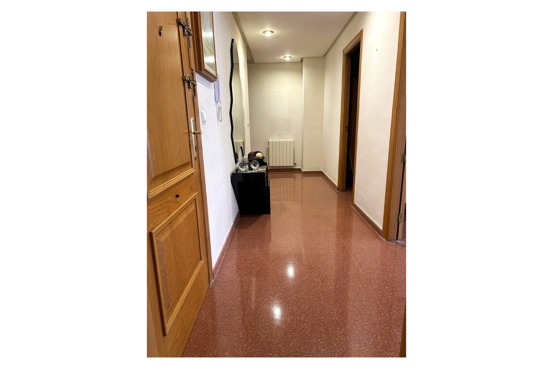 Segunda mano - Apartamento / piso -
Villena