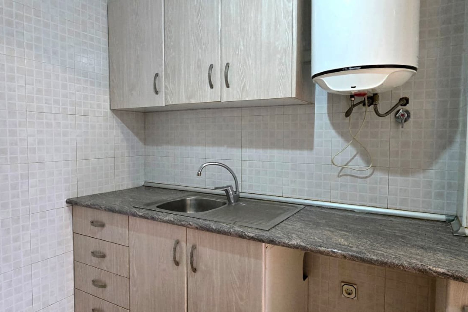 Segunda mano - Apartamento / piso -
Xirles