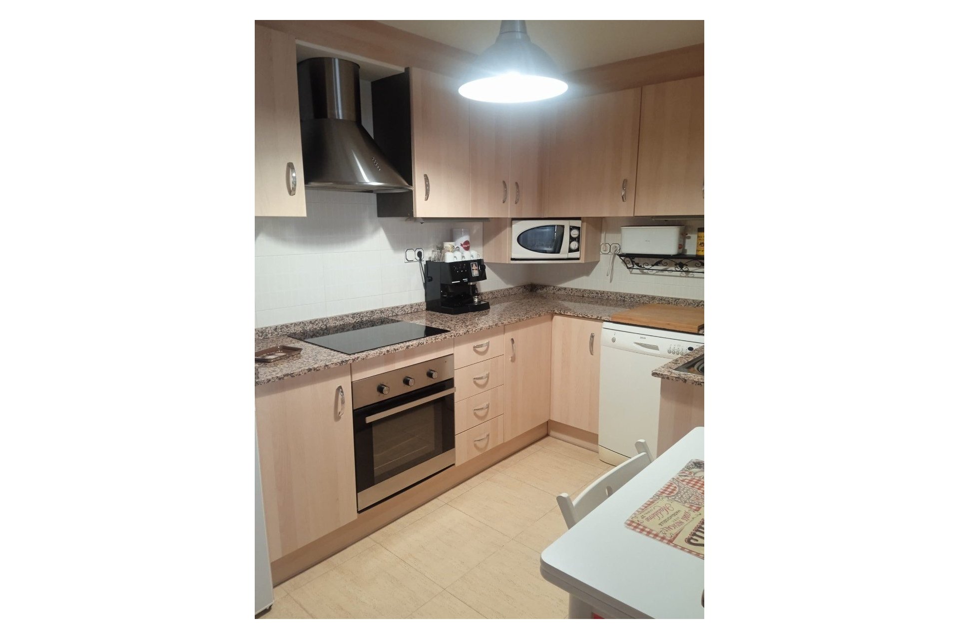 Segunda mano - Apartamento / piso -
Xirles