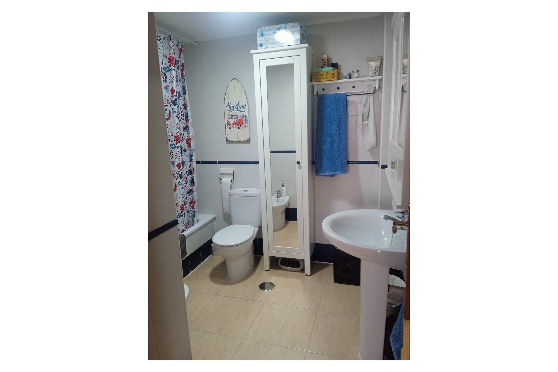 Segunda mano - Apartamento / piso -
Xirles