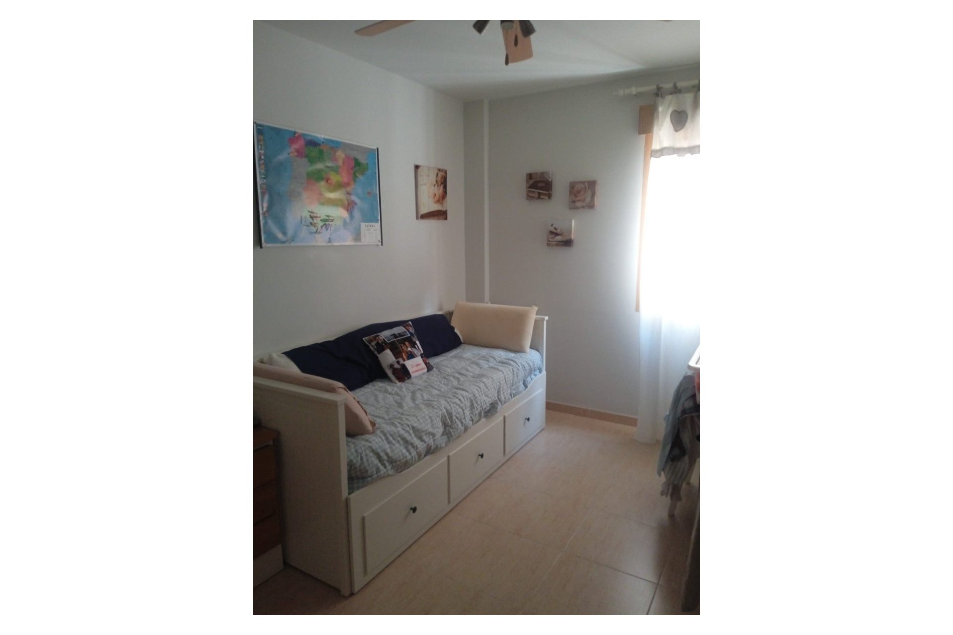 Segunda mano - Apartamento / piso -
Xirles