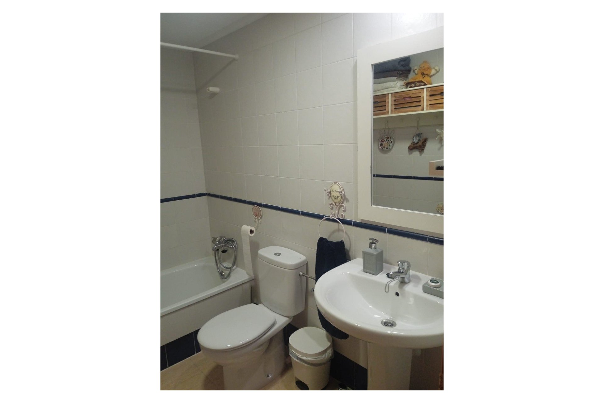 Segunda mano - Apartamento / piso -
Xirles
