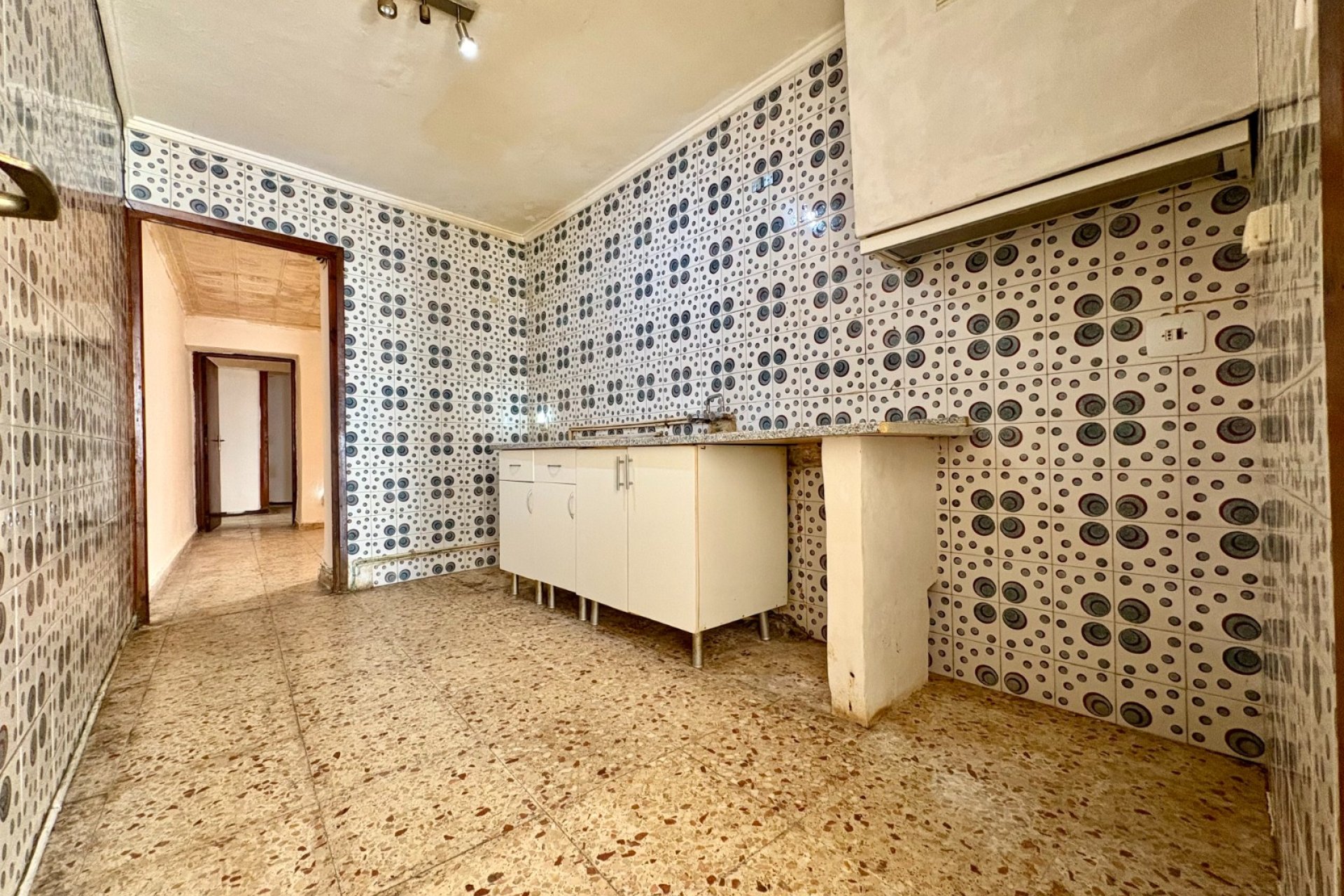 Segunda mano - Casa de pueblo  -
Denia - Center