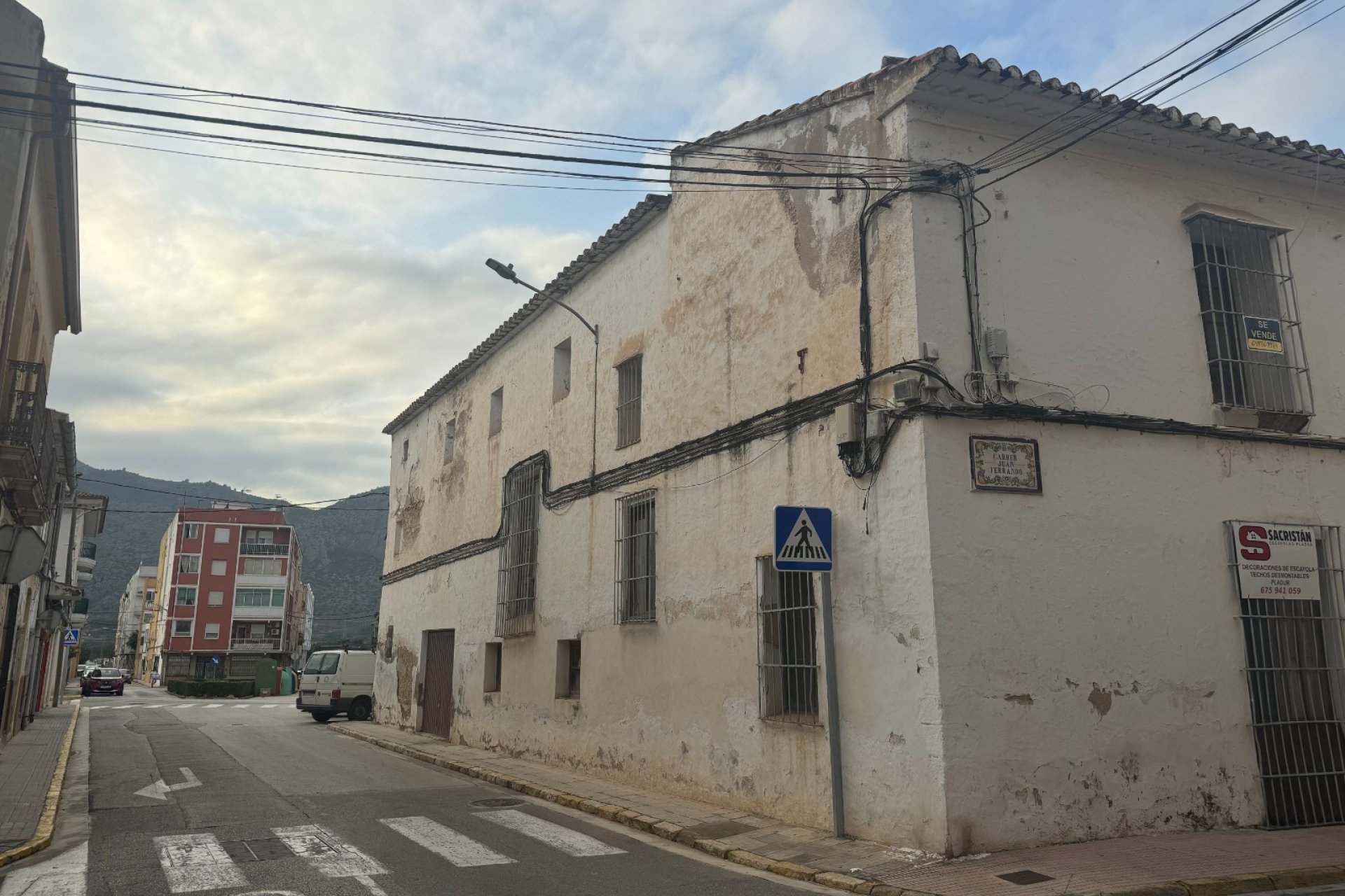 Segunda mano - Casa de pueblo  -
Vergel