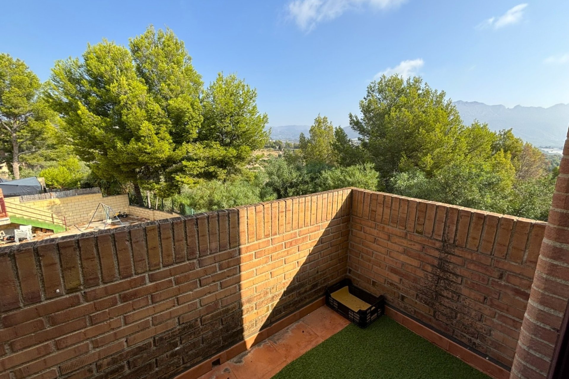 Segunda mano - Chalet adosado  -
La Nucía