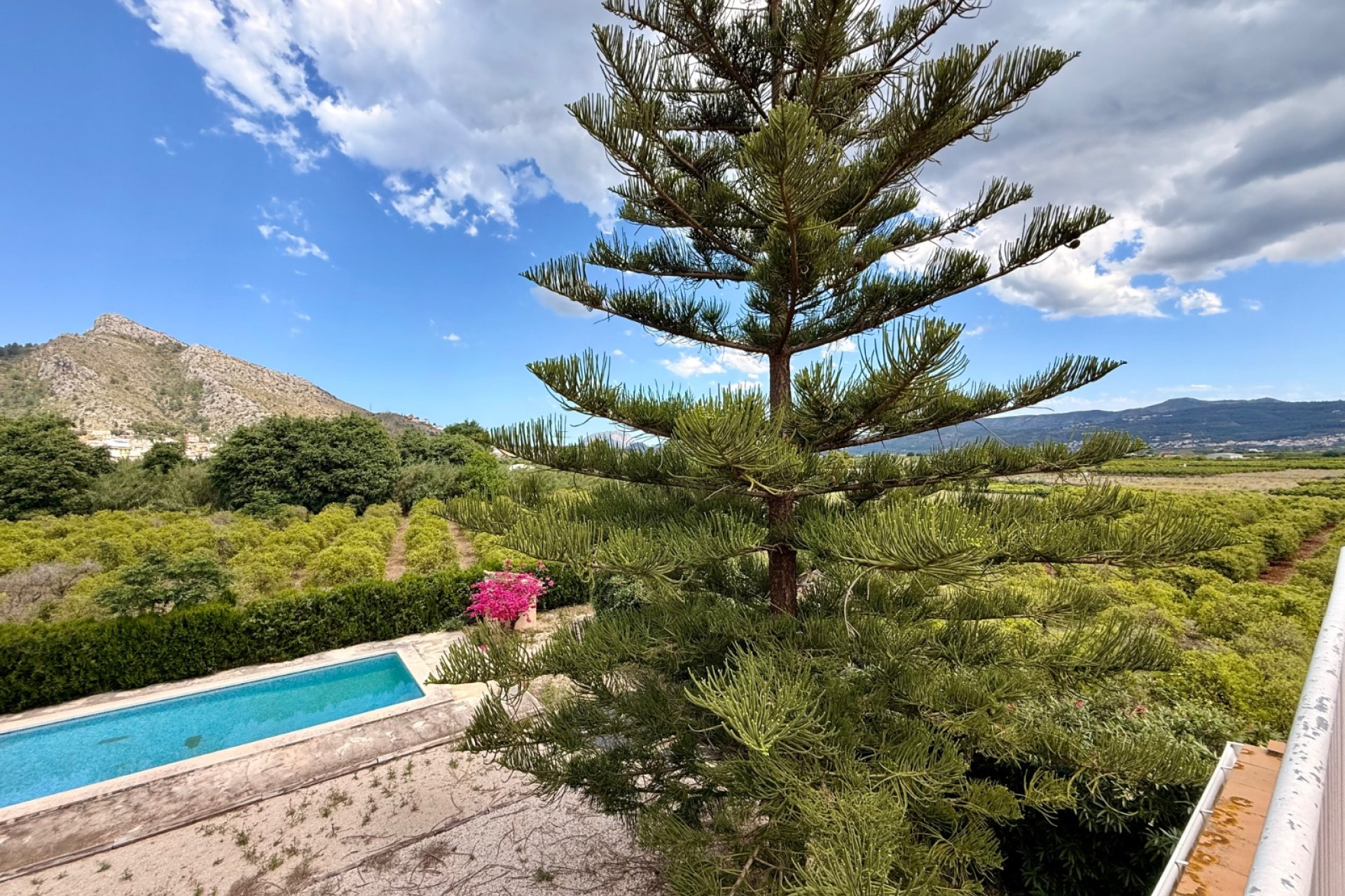 Segunda mano - Chalet independiente -
El Ràfol D'Almúnia