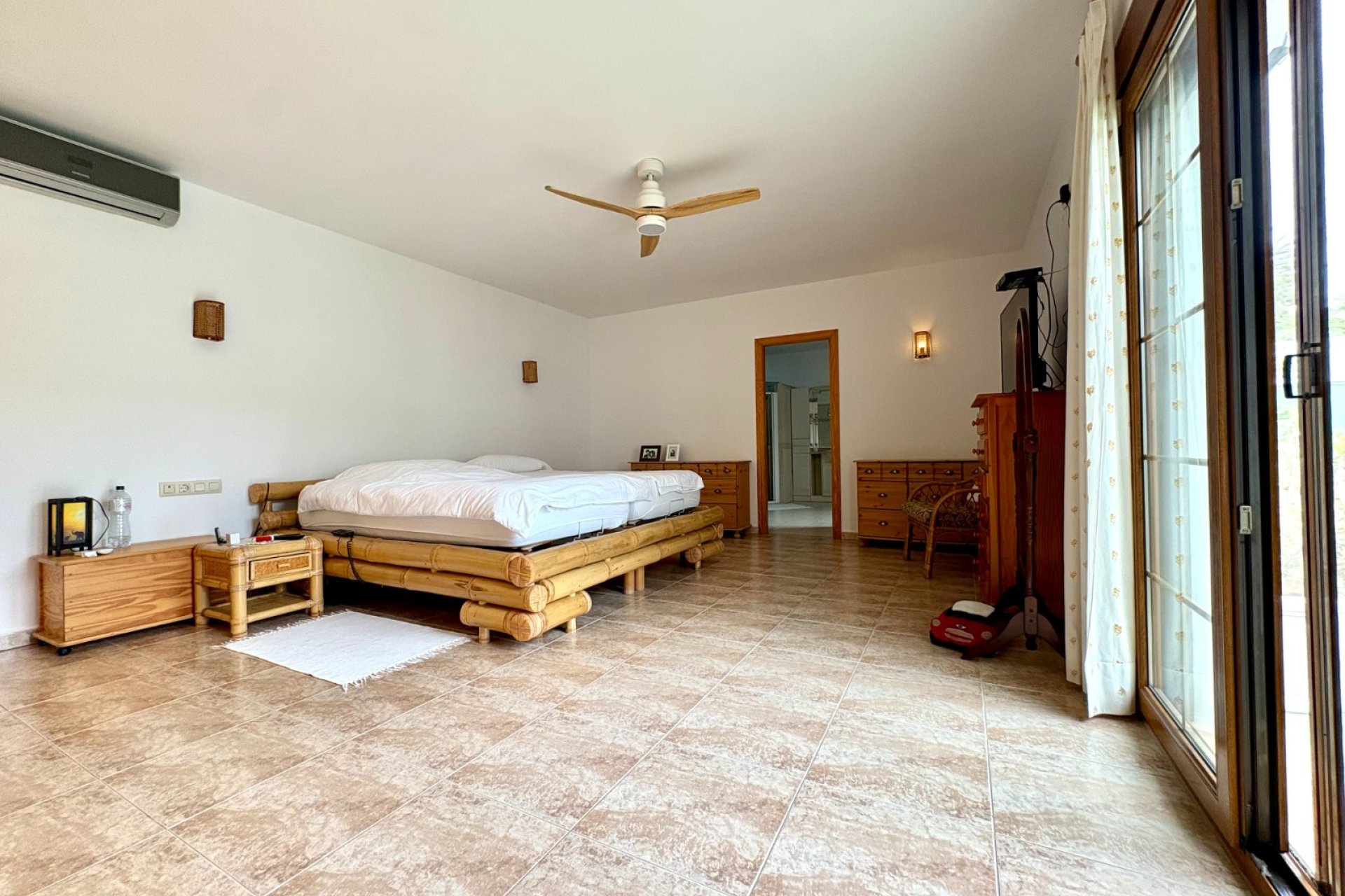 Segunda mano - Chalet independiente -
Pedreguer