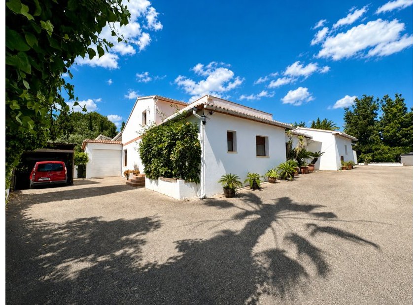 Segunda mano - Chalet independiente -
Pedreguer