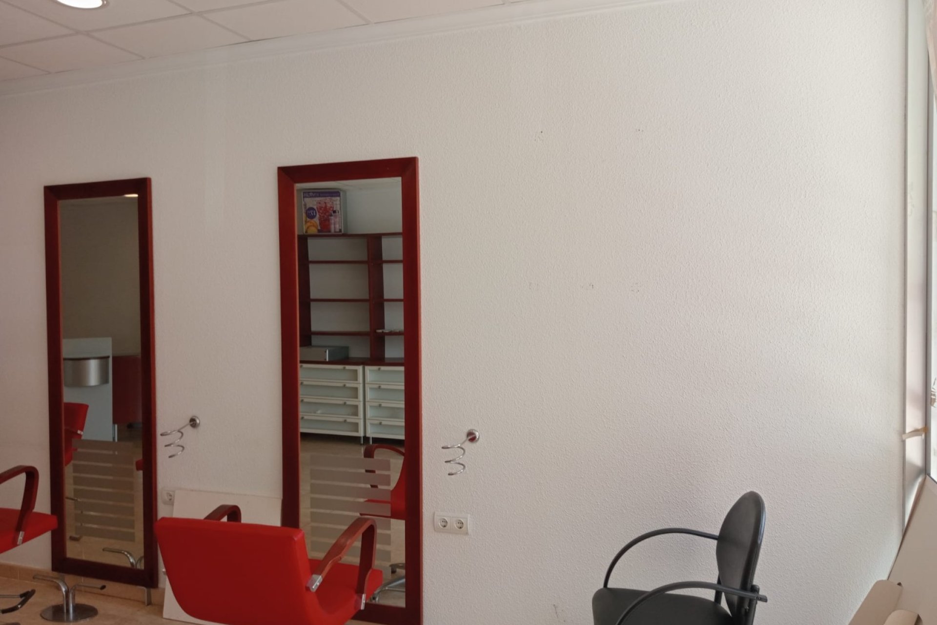 Segunda mano - Local  -
Benidorm - Levante