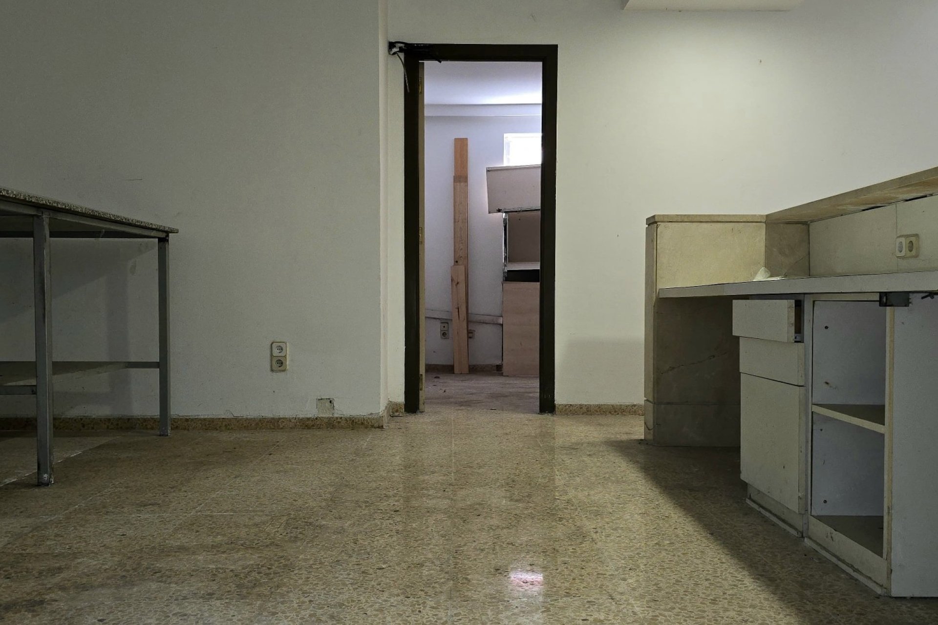 Segunda mano - Local  -
Miramar