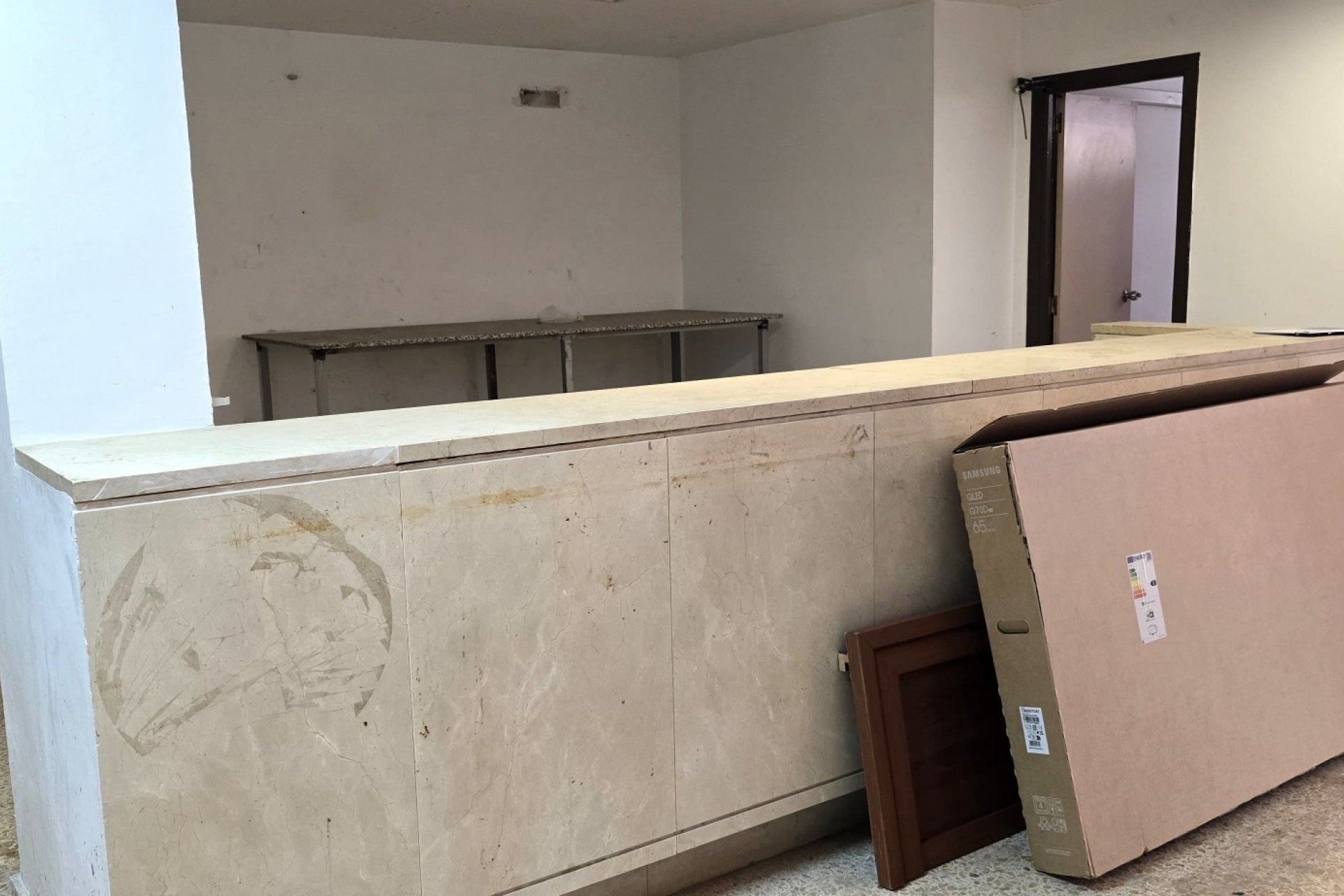 Segunda mano - Local  -
Miramar