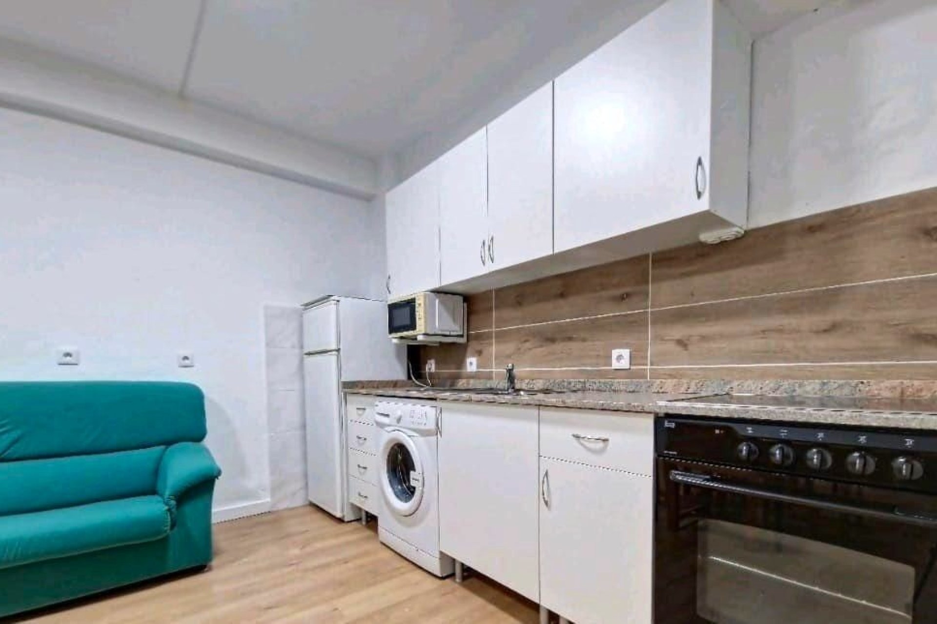 Segunda mano - Local  -
Petrer