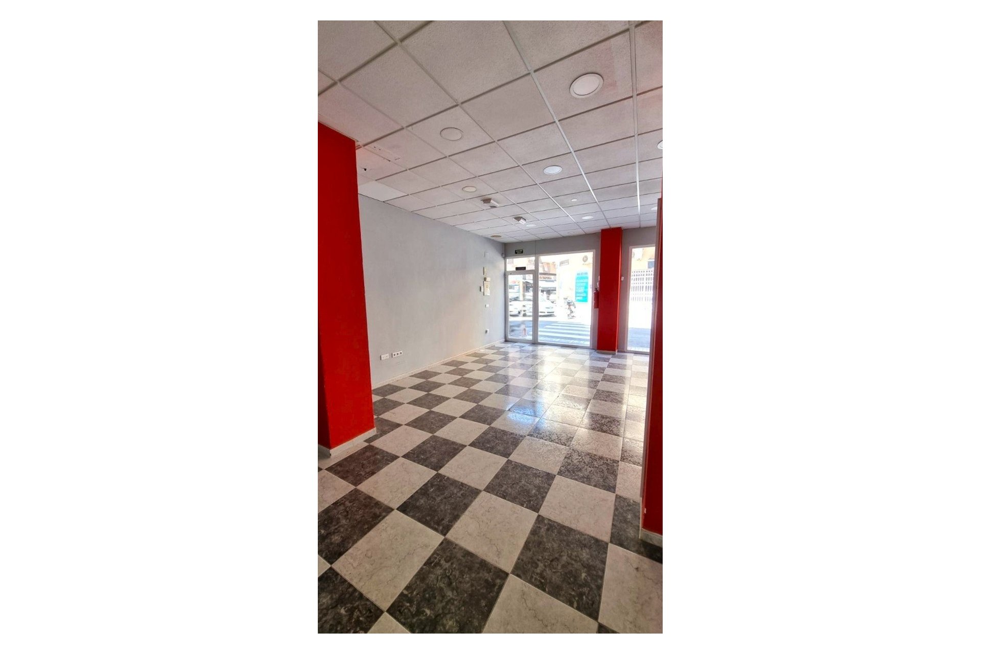 Segunda mano - Local  -
Villajoyosa