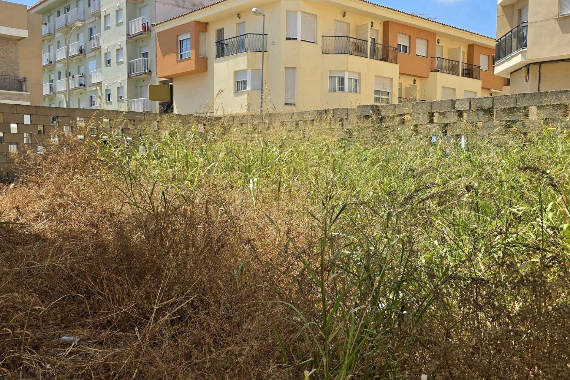 Segunda mano - Parcela / Terreno -
Miramar