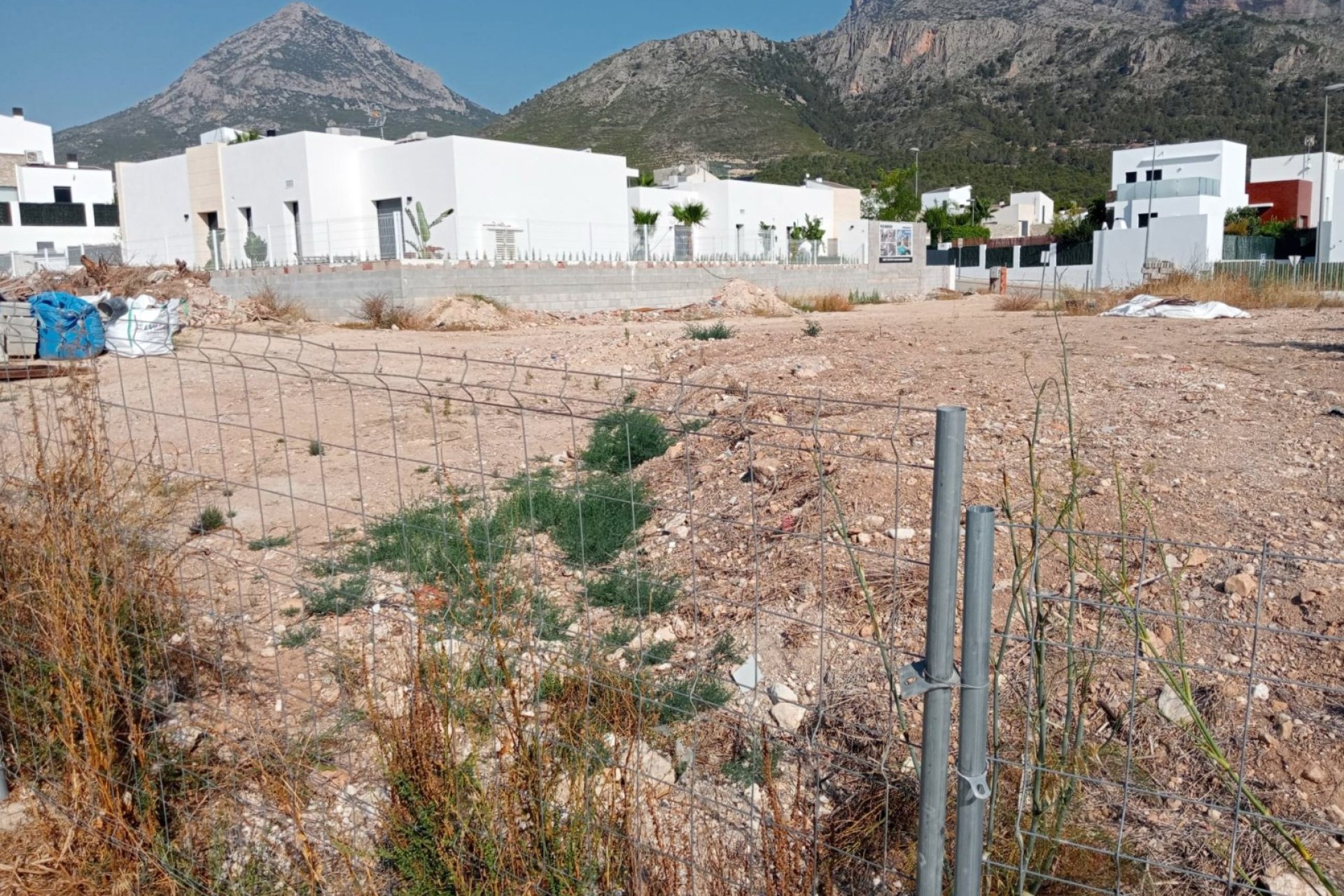 Segunda mano - Solar urbano  -
Polop