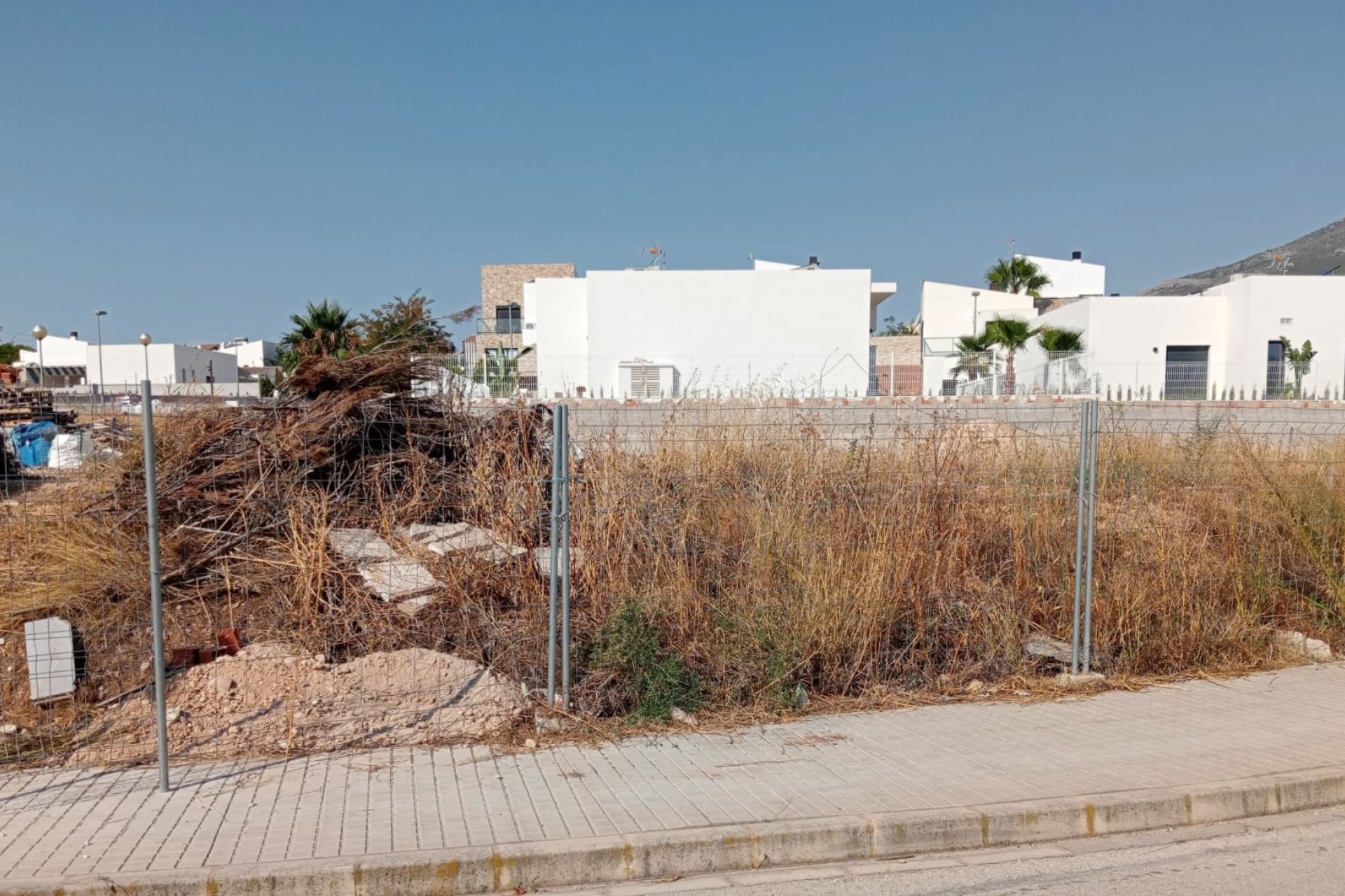 Segunda mano - Solar urbano  -
Polop