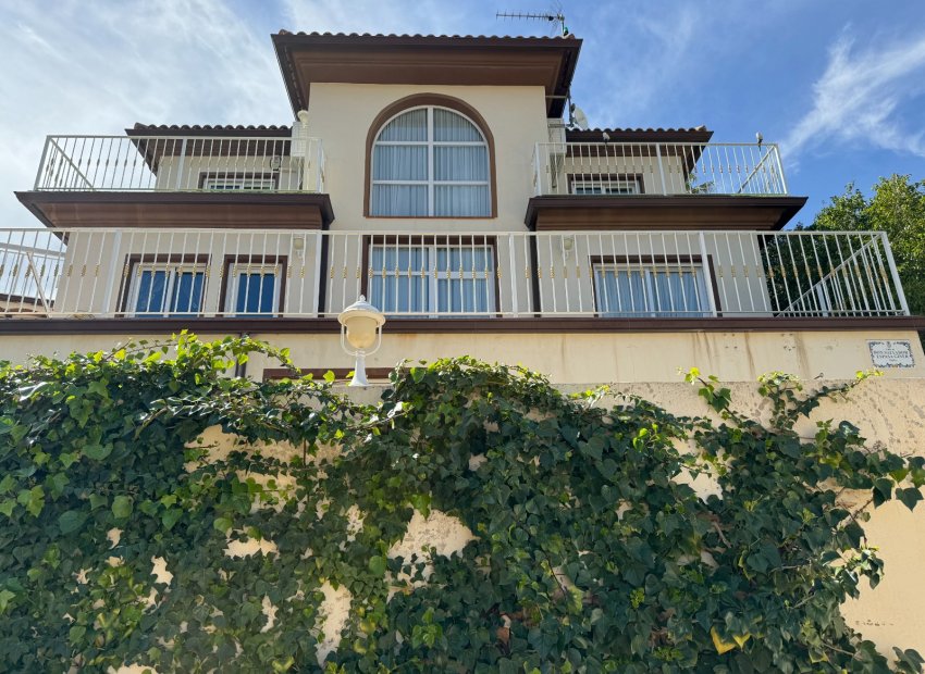Segunda mano - Villa -
Callosa De Ensarrià