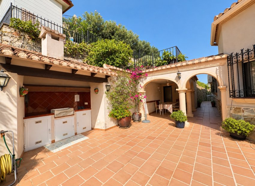 Segunda mano - Villa -
Denia - Montgó