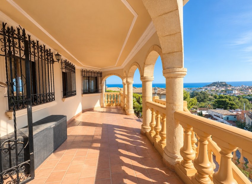 Segunda mano - Villa -
Denia - Montgó