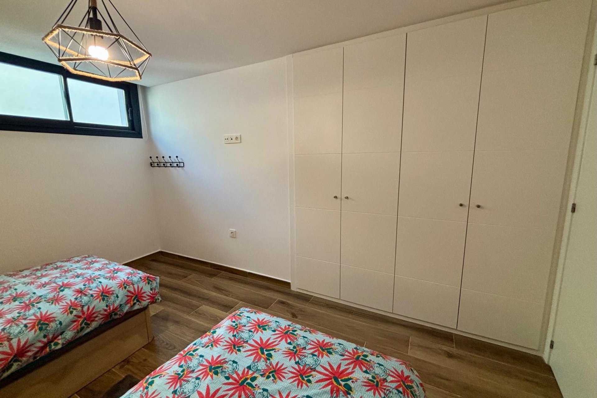 Segunda mano - Villa -
Polop