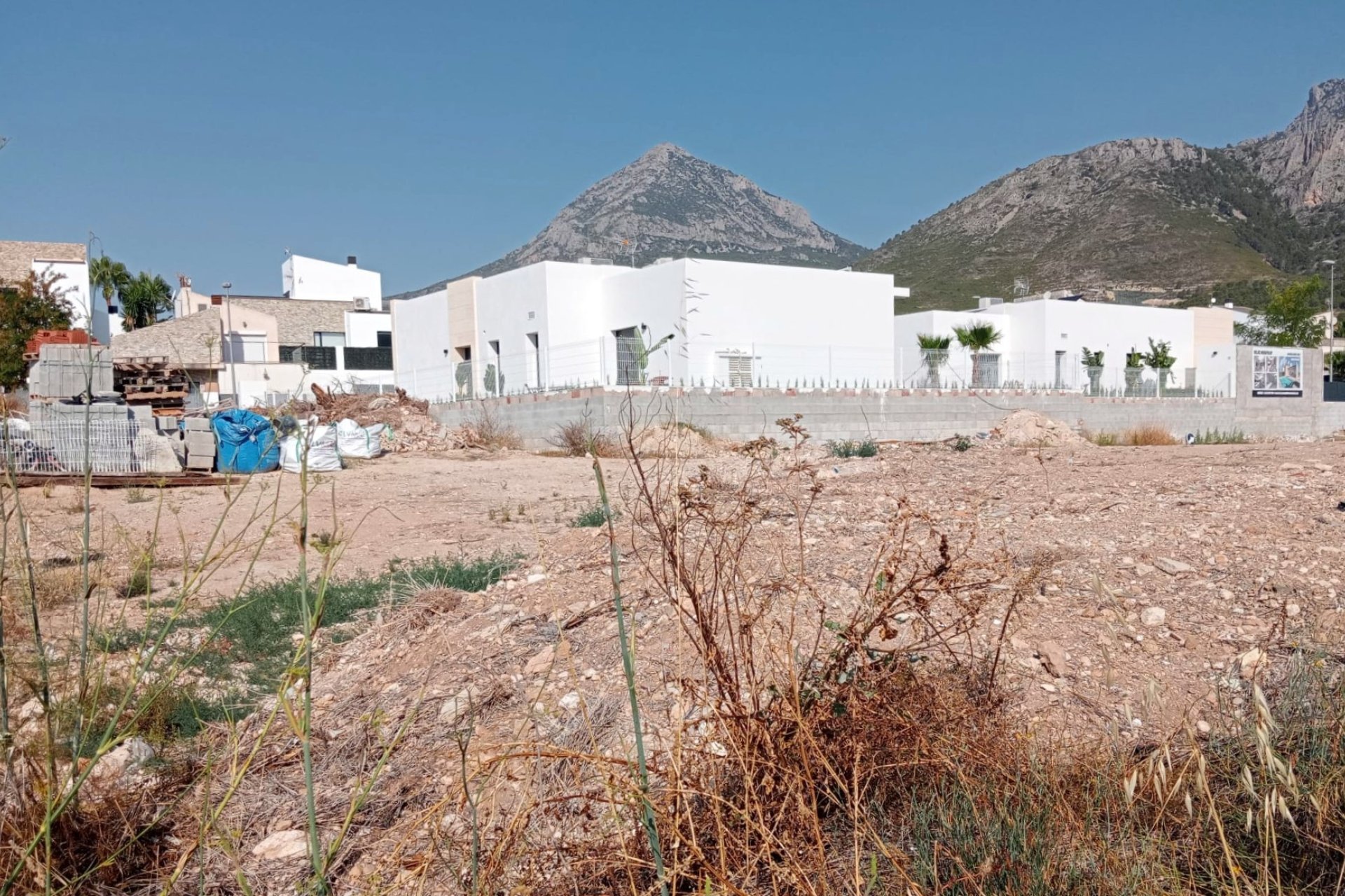 Solar - Parcela urbana en venta en la mejor zona de Polop – Vistas privilegiadas a la montaña (Costa Blanca)