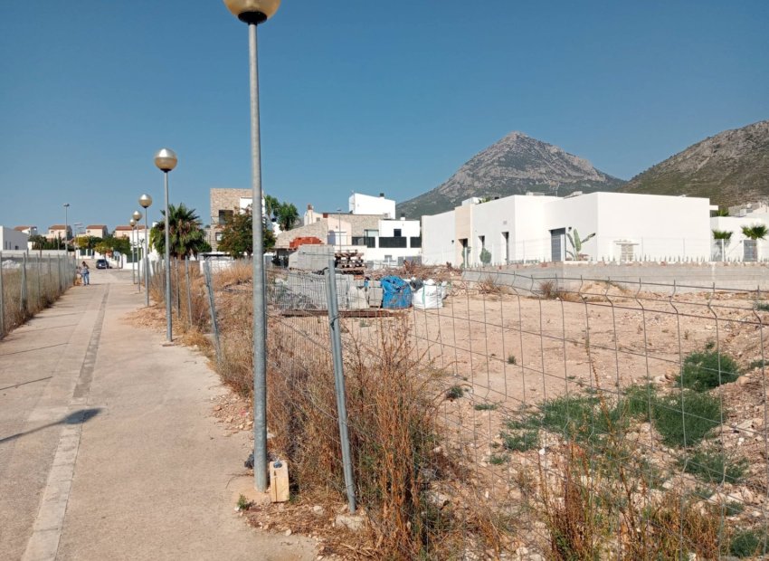 Solar - Parcela urbana en venta en la mejor zona de Polop – Vistas privilegiadas a la montaña (Costa Blanca)