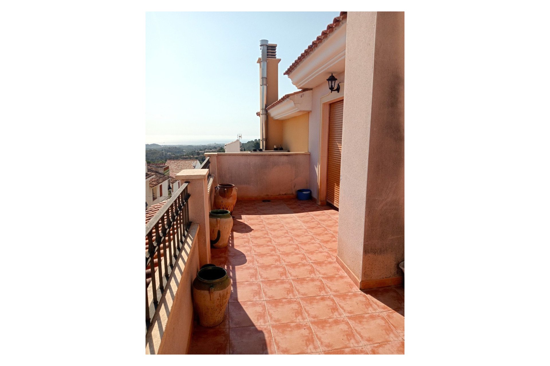 Terraza - Chalet Adosado con Encanto en el Corazón de La Nucía (Costa Blanca)