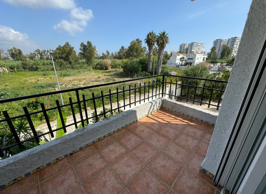 Terraza - Hostal en venta (La safor - Costa Blanca)