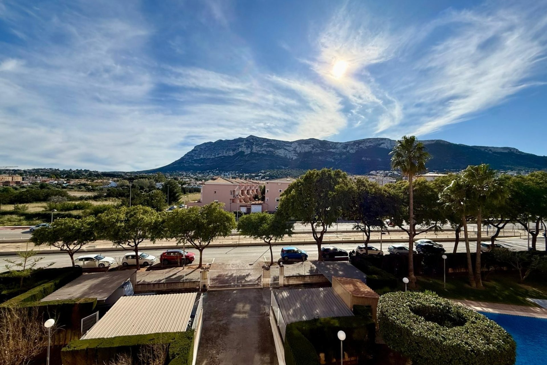 Terraza - Pisicina - Piso en venta en Dénia con vistas al Montgo