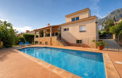 Villa - Resale -
            Denia - D 77-26