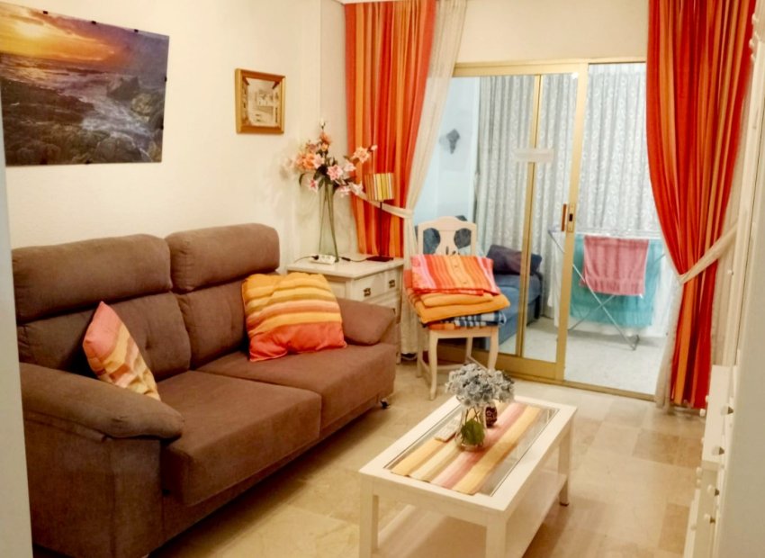 Vistas - Apartamento con piscina en el centro de Benidorm a 5 minutos de la playa (Costa Blanca)