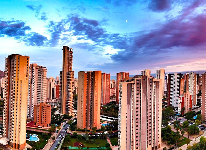 Widoki - Apartament na 19. piętrze z panoramicznym widokiem na morze oraz skyline Benidorm (Costa Blanca)