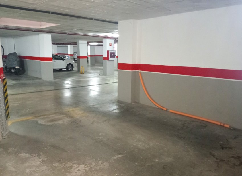 Wiederverkauf - Garage -
Villajoyosa - 