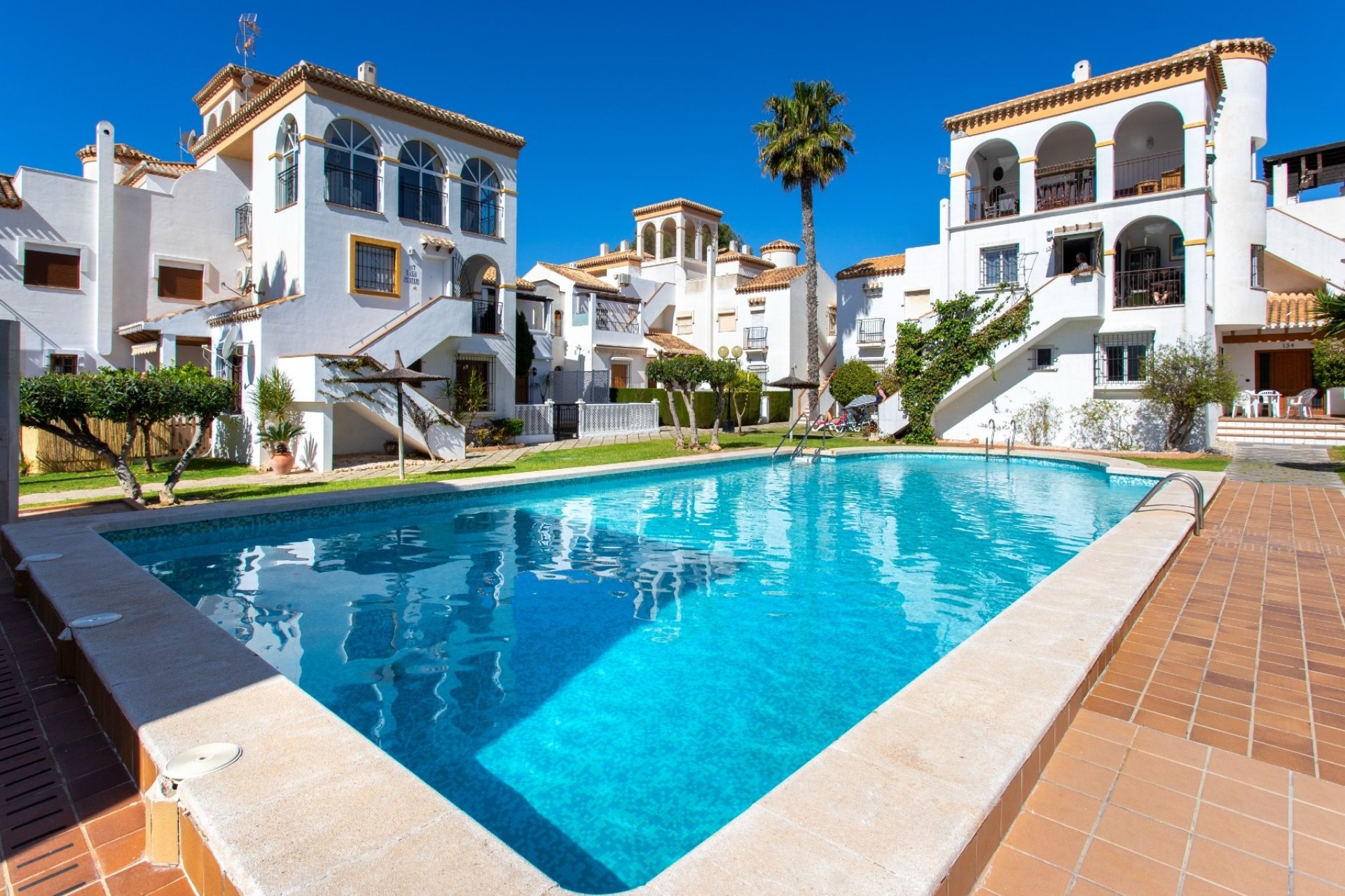 Wiederverkauf - Stadthaus -
Orihuela Costa - Playa Flamenca