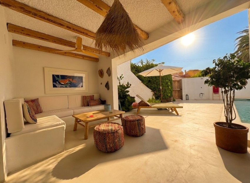 Wiederverkauf - Villa -
Denia - Les Marines - Las Marinas