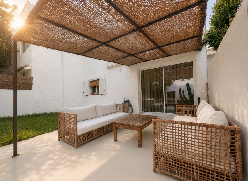 Wiederverkauf - Villa -
Denia - Les Marines - Las Marinas