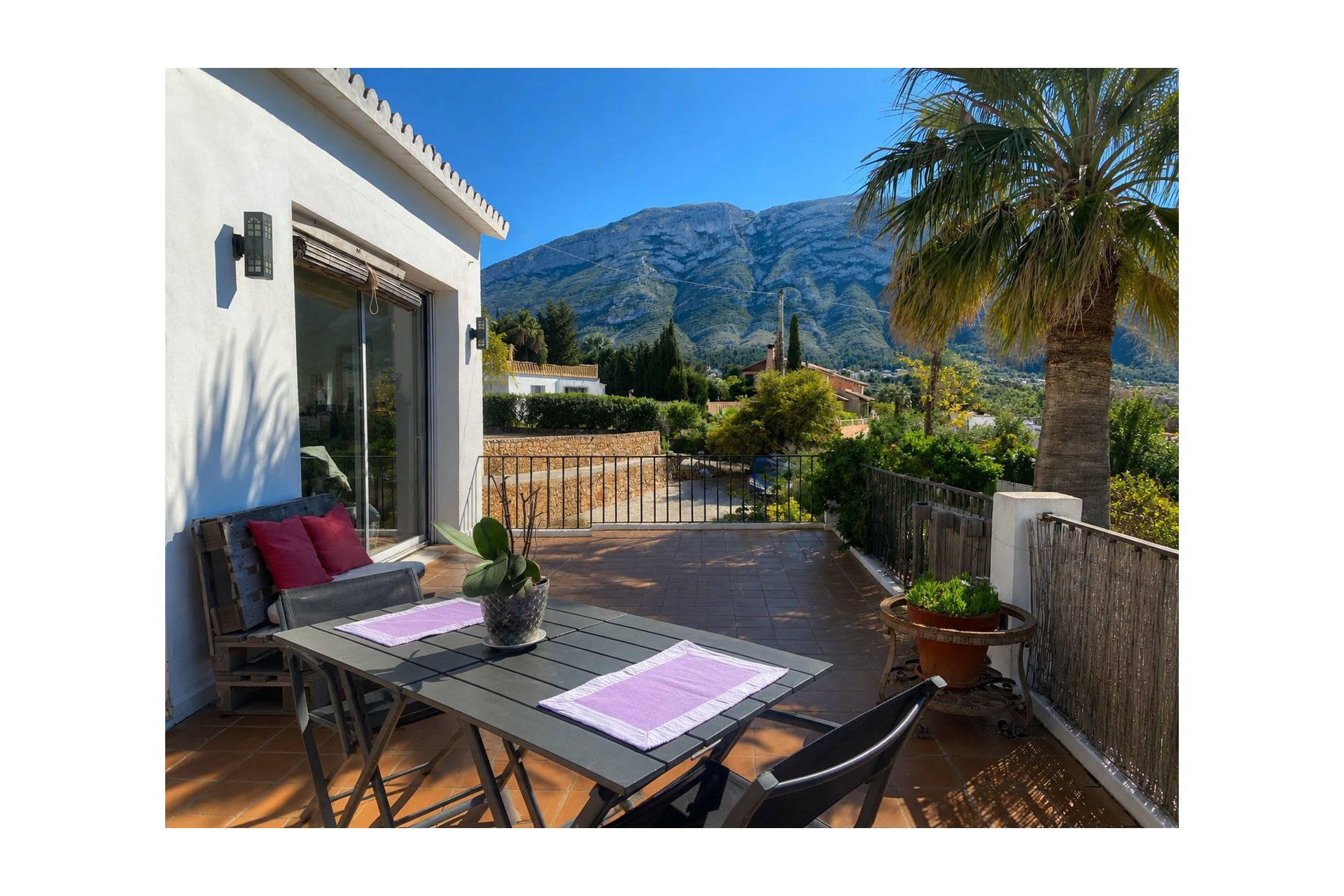 Wiederverkauf - Villa -
Denia - Montgó