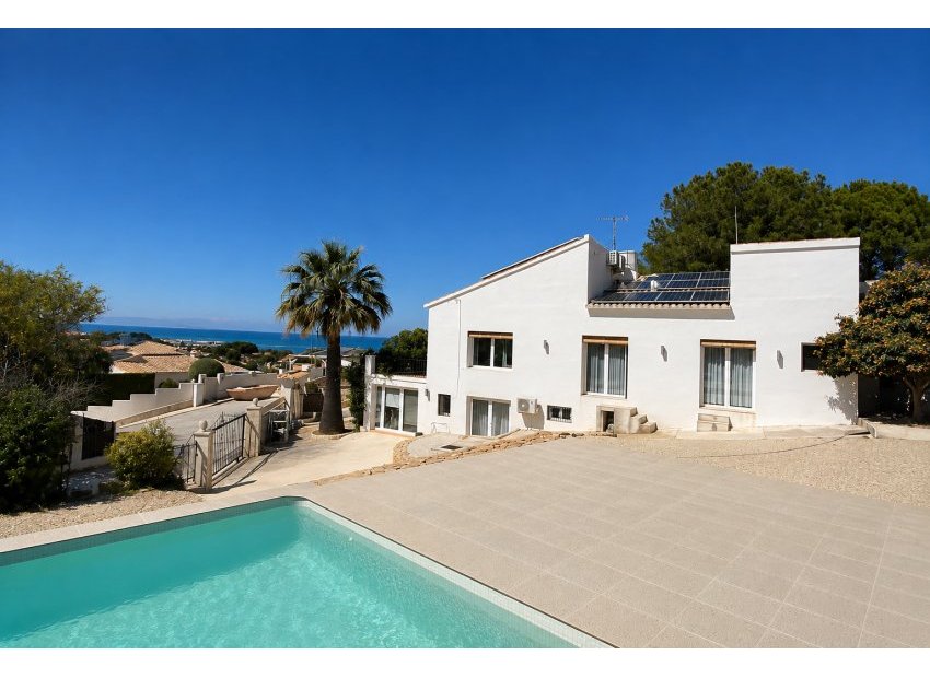 Wiederverkauf - Villa -
Denia - Montgó