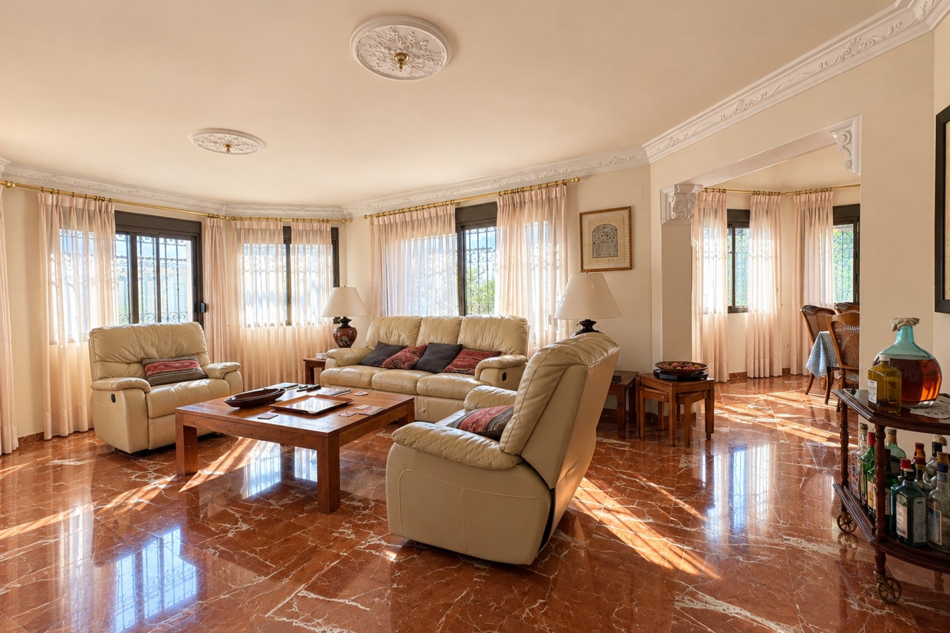 Wiederverkauf - Villa -
Denia - Montgó