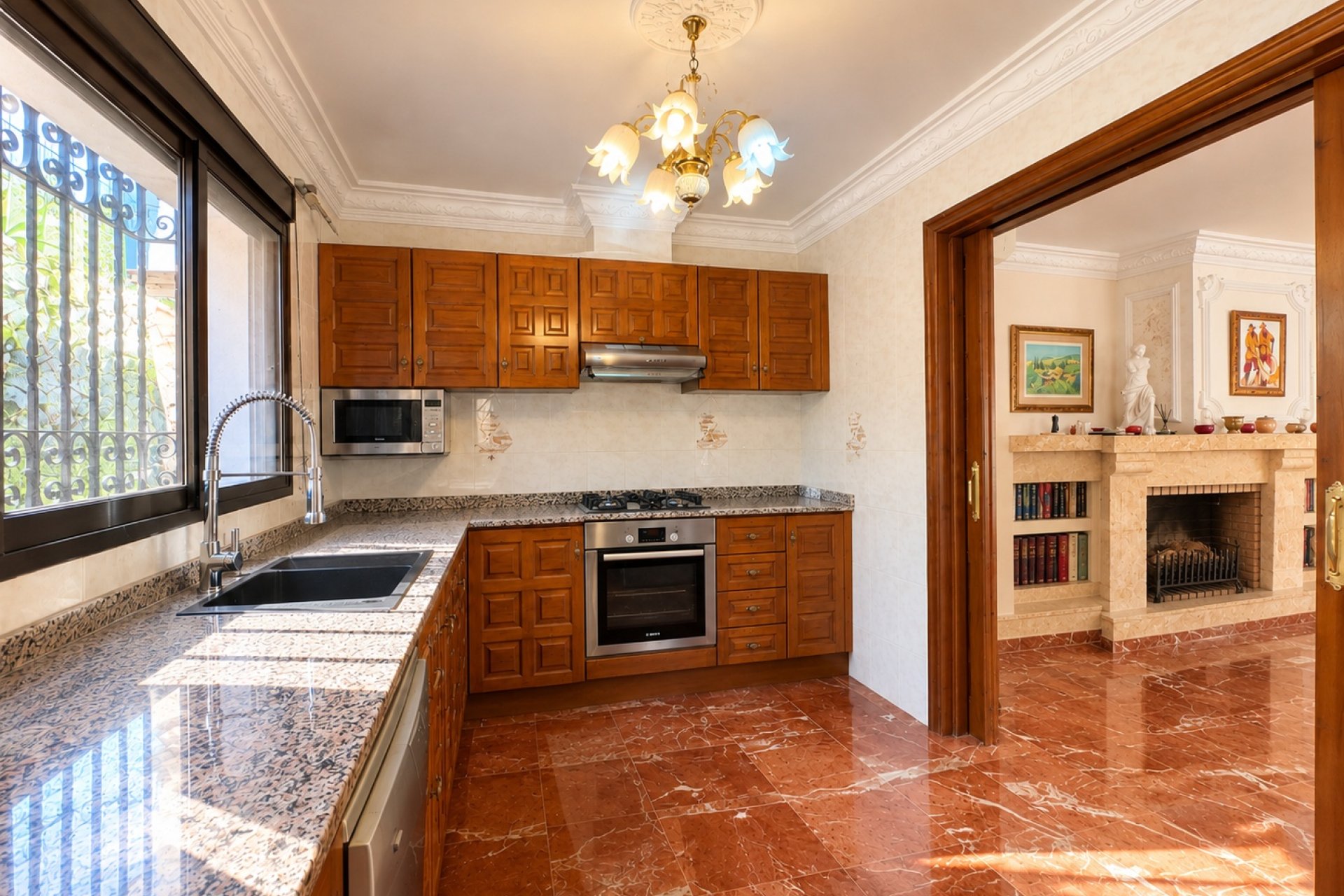Wiederverkauf - Villa -
Denia - Montgó