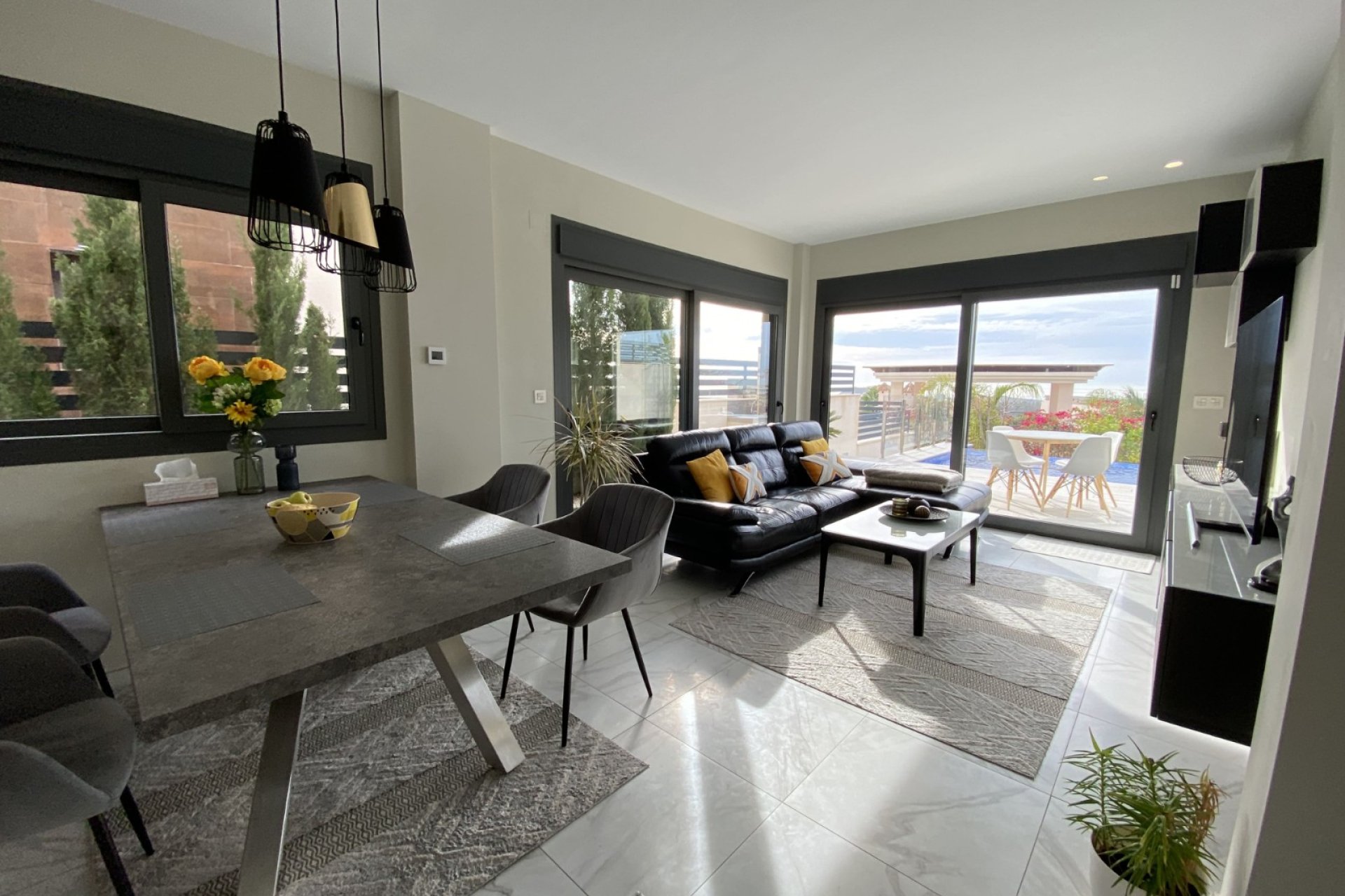 Wiederverkauf - Villa -
Finestrat - Finestrat Urbanizaciones