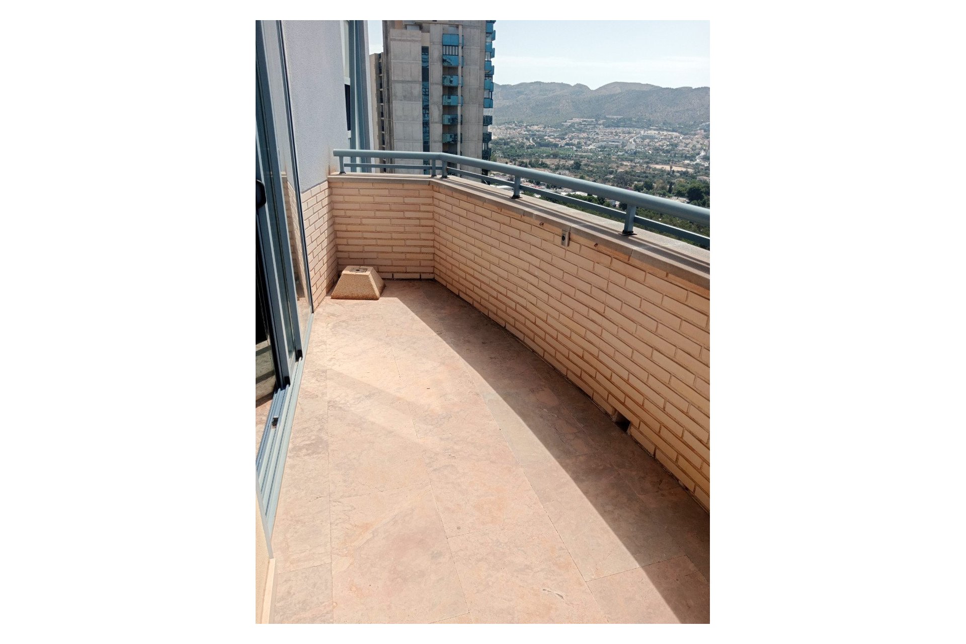 Wiederverkauf - Wohnung -
Benidorm - Levante