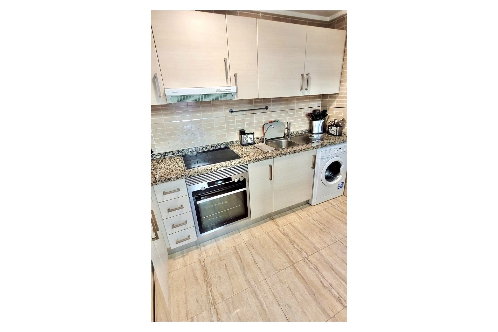 Wiederverkauf - Wohnung -
Benidorm - Zona de Poniente