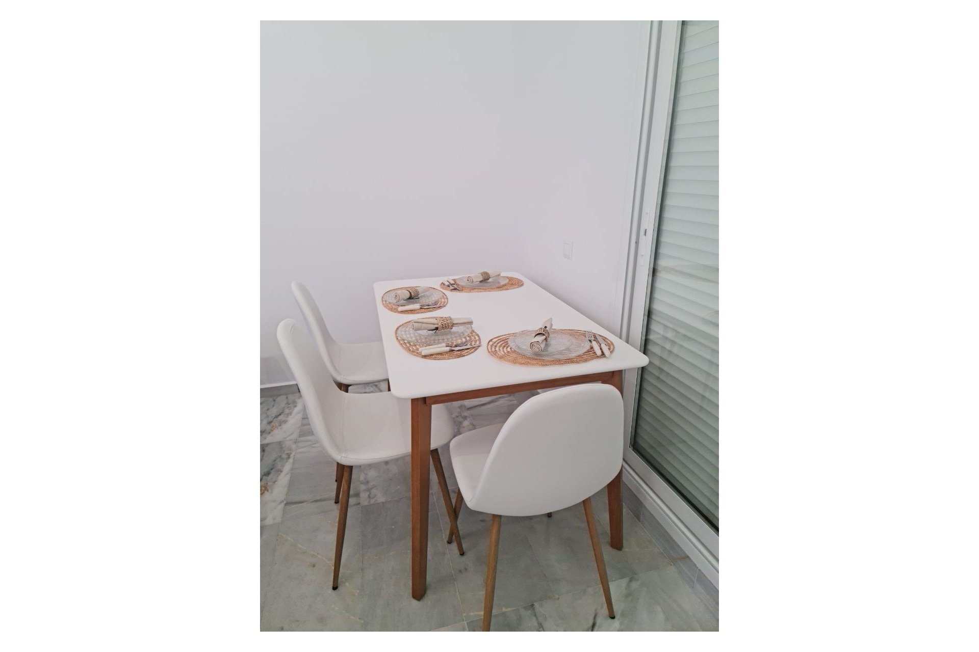 Wiederverkauf - Wohnung -
Benidorm - Zona de Poniente