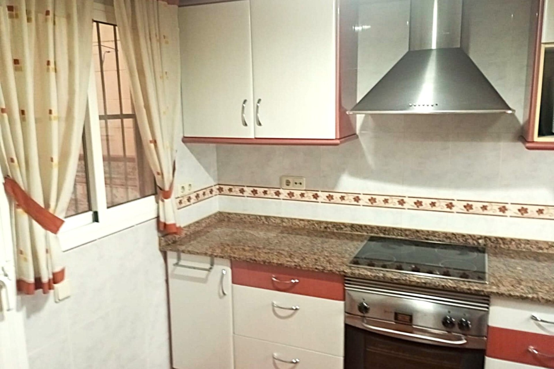 Wiederverkauf - Wohnung -
Benidorm - Zona de Poniente
