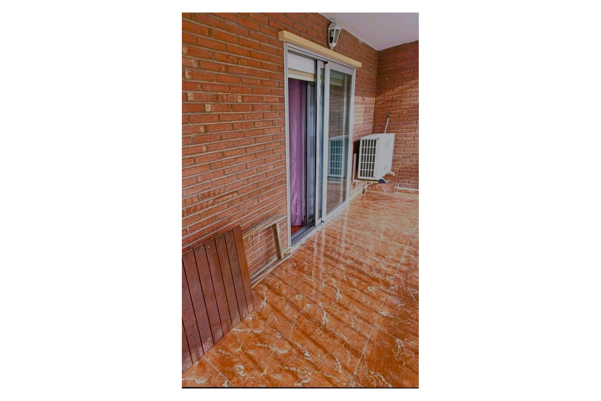 Wiederverkauf - Wohnung -
Benidorm - Zona de Poniente