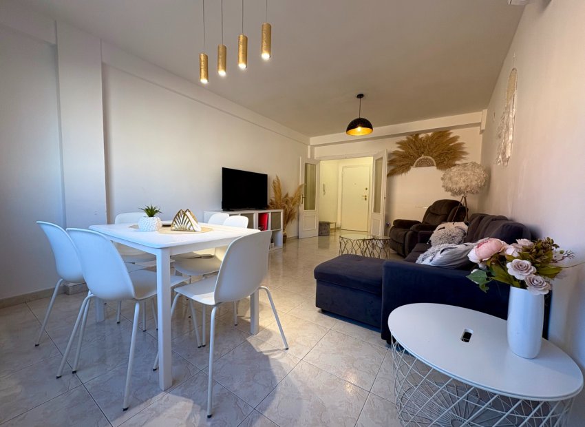 Wiederverkauf - Wohnung -
Denia - Center